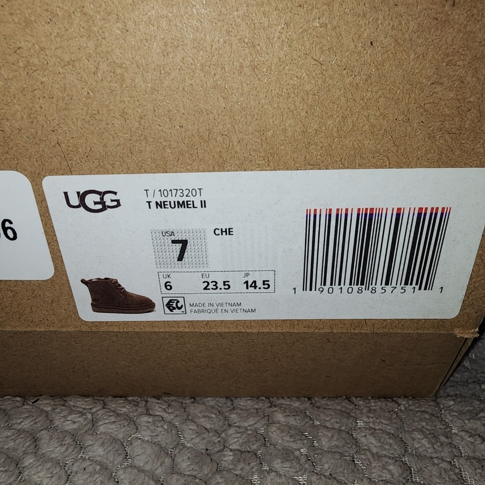 Ugg camel color kid's boots